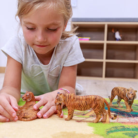 Figurine Tigresse et son bébé Papo en PVC, thème félins, Collection Animaux sauvages, jouet éducatif idéal pour enfants et collectionneurs
